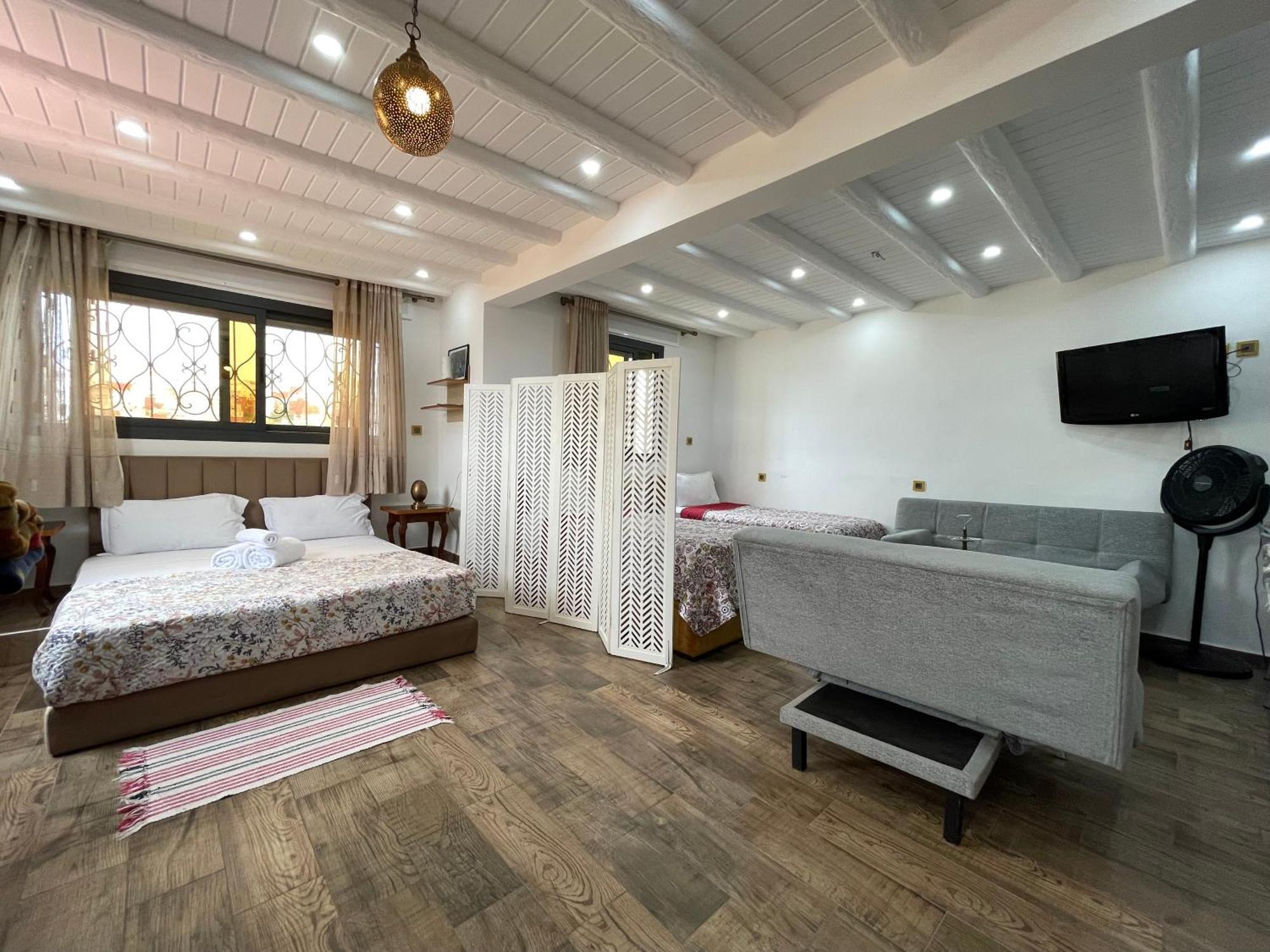 Studio Rooftop Tanger Luaran gambar